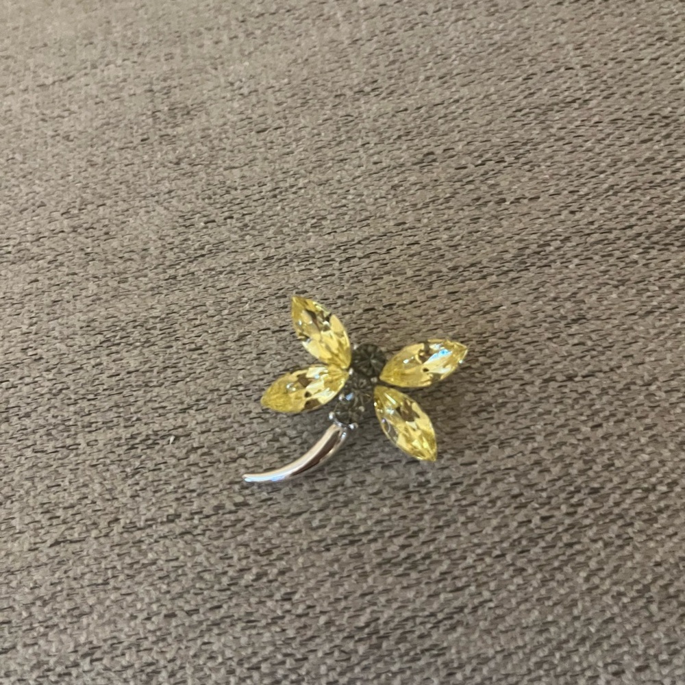 Vintage dragonfly brooch.  Very nice condition